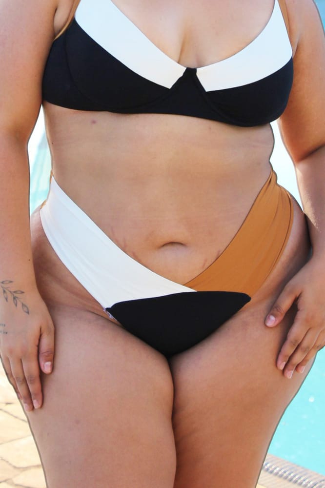 Plussize Eclipse Cross Bikini Bottom