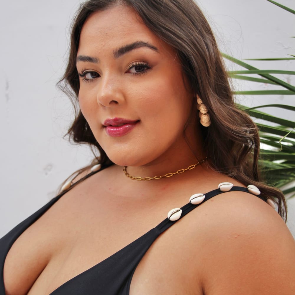 Plussize Black Shells Bikini Top