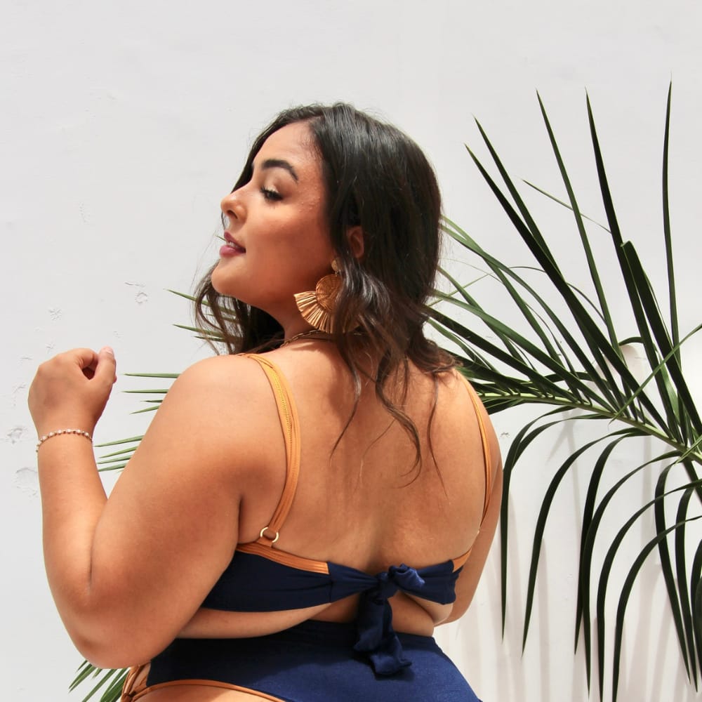 Plussize Navy Underwire Bikini Top